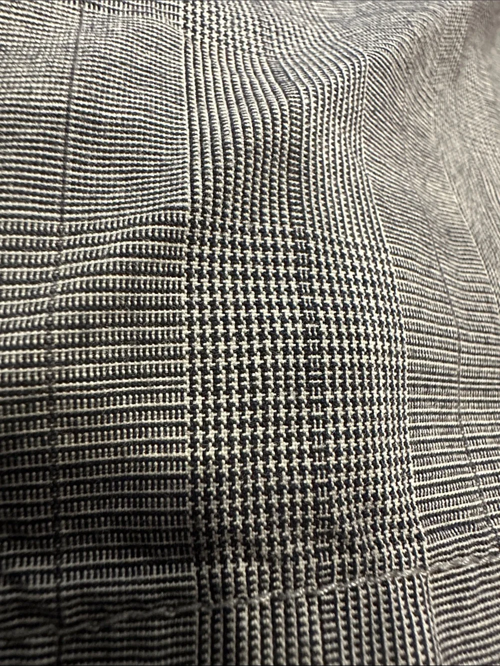Banana Republic Men's Light Gray Plaid Flat-Front Shorts